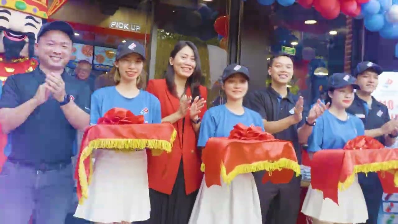 Khai trương cơ sở Domino Pizza