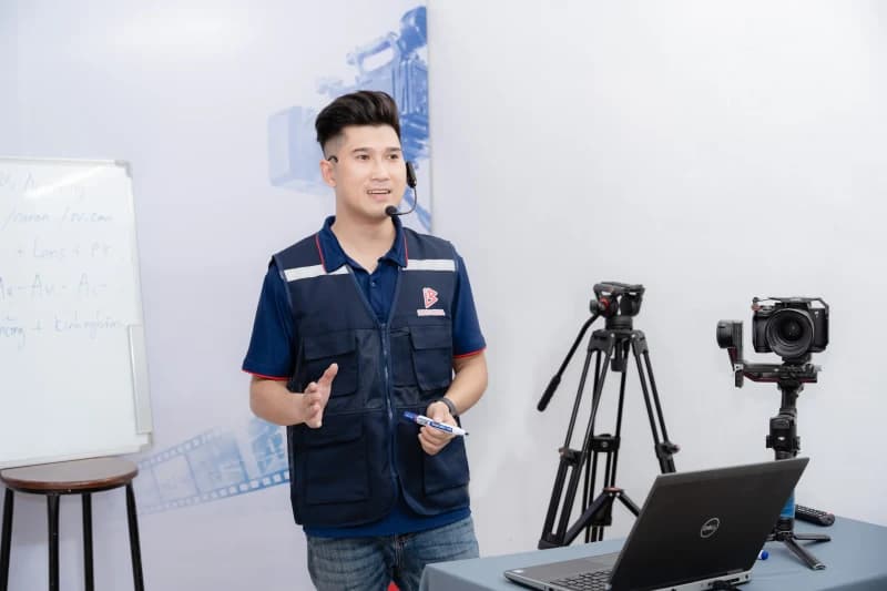 BBS Academy - Thiết bị học tập